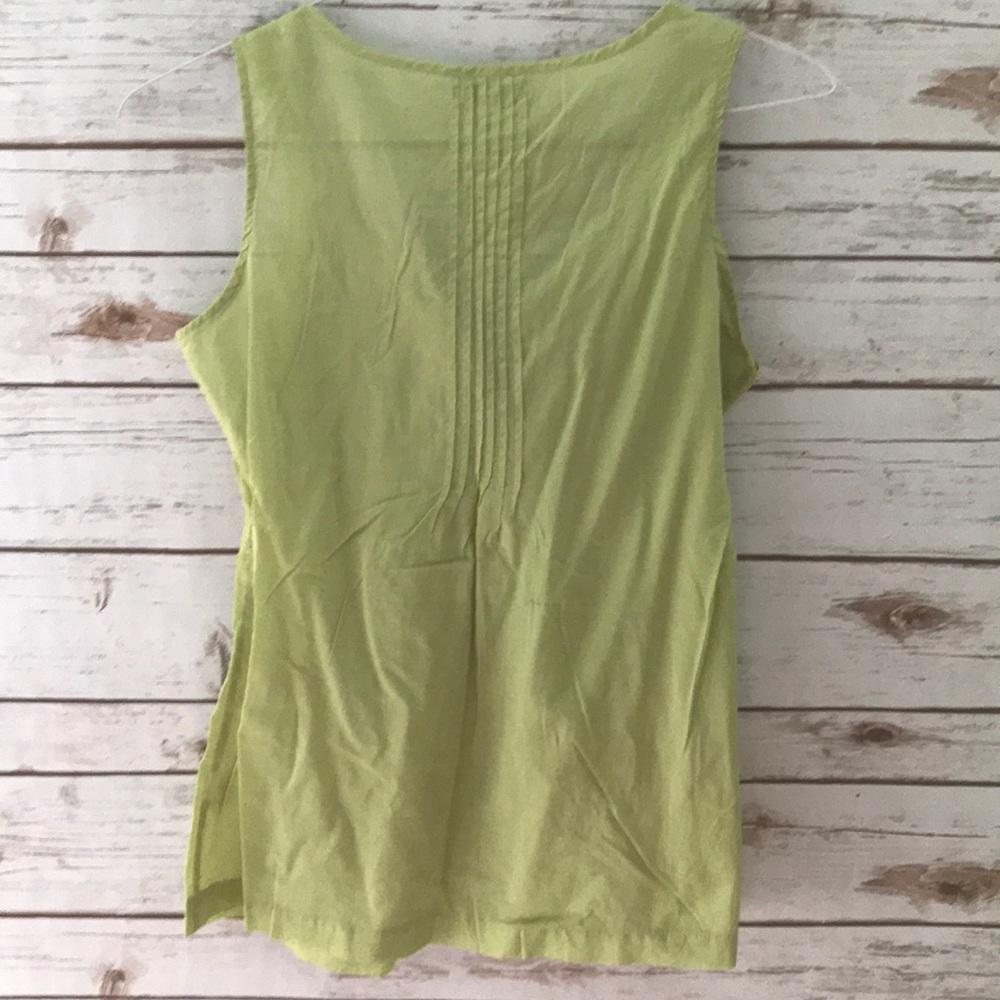 • GAP ••• Green Ruffled Top • - Picture 5 of 5